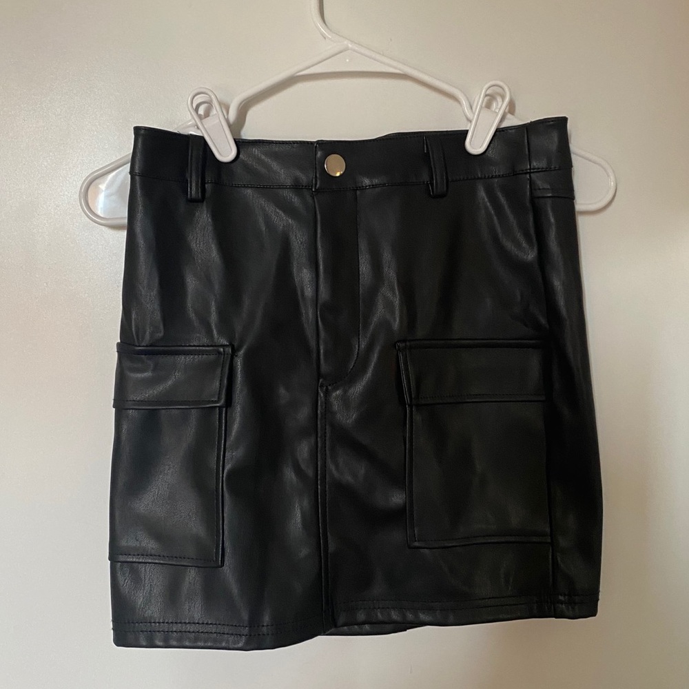 NWT Love Tree Faux Leather Black Skirt Size Small